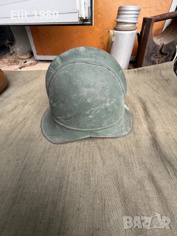 Продавам пожарникарска каска 1920-1944г, снимка 4 - Антикварни и старинни предмети - 52770120