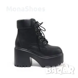 Дамски боти код   242
