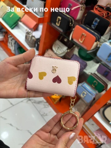 Victoria's Secret Визитник За Карти С Ключодържател Виктория Сикрет - Различни Цветове Код E744