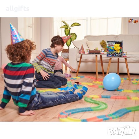 Magic Tracks Детска светеща писта 220 части , снимка 11 - Коли, камиони, мотори, писти - 40006419