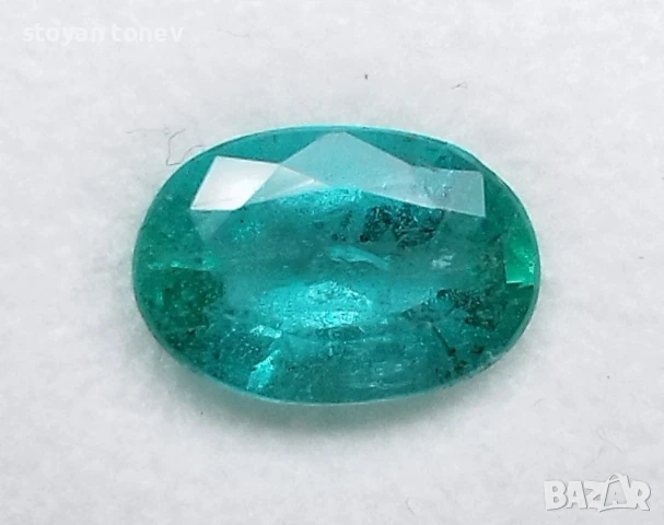 Рядък нетретиран изумруд в перлено зелен цвят 1.82кт.! Сертифициран! нов!, снимка 8 - Други - 50357230