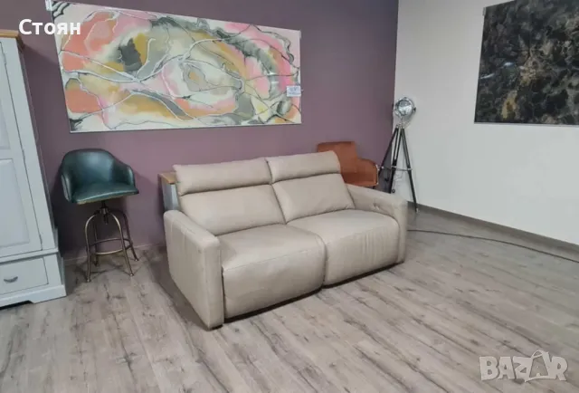 Италиански кожен диван тройка с електрически релаксиращ механизъм, снимка 3 - Дивани и мека мебел - 50059092