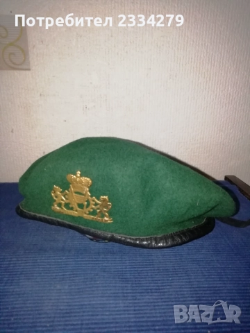 Стари военни шапки и барети от различни години и държави. , снимка 8 - Антикварни и старинни предмети - 46115312