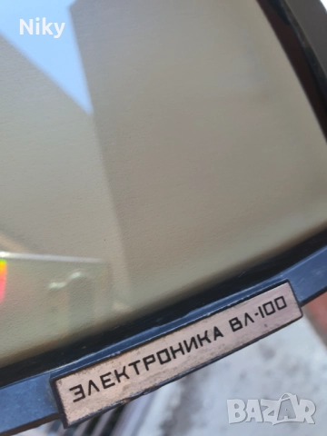 Съветски телевизор Електроника ВЛ 100, снимка 3 - Антикварни и старинни предмети - 52412660