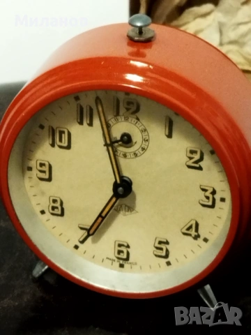 Стар френски будилник, настолен часовник, снимка 3 - Антикварни и старинни предмети - 53240510