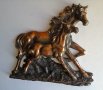 Коне, скулптура, барелеф, стара изработка , снимка 1