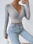 Дамска сива блуза с деколте тип прегърни ме , снимка 3
