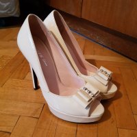 Дамски обувки на висок ток, снимка 4 - Дамски обувки на ток - 28143791