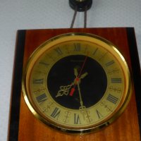 Руски стененни  часовници - Янтар и Весна  от СССР, снимка 2 - Стенни часовници - 32902752