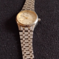 Марков дамски часовник Q/Q QUARTZ WATER RESIST много красив стилен дизайн - 26826, снимка 6 - Дамски - 36542419