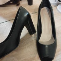 Черни обувки , снимка 2 - Дамски обувки на ток - 43593990