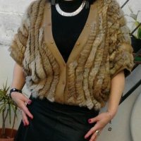 Плетена дреха с естествен косъм от лисица., снимка 1 - Елеци - 34929265