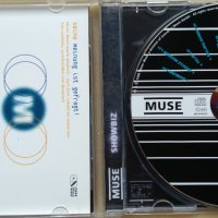 Muse – Showbiz (1999, CD), снимка 3 - CD дискове - 43245046