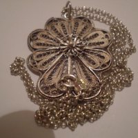  стар сребърен медальон - филигран със нов синджир, снимка 12 - Антикварни и старинни предмети - 35298350