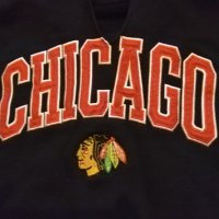 Чикаго НХЛ суитчер  с качулка размер ХХЛ, снимка 2 - Спортни дрехи, екипи - 43186087