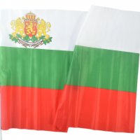 Българско знаме с ГЕРБ 145 см Х 92 см, снимка 1 - Уикенд почивки и екскурзии - 39492646