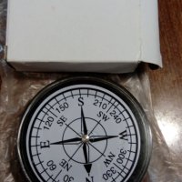 компас нов в кутийка диаметър 6.4см, снимка 1 - Екипировка - 27788933