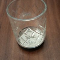 Кристални ракиени чашки с позлатено дъно за ценители – произход Русия  Цена 45 лв., снимка 12 - Чаши - 27761271