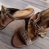 Нови сандали с камъни за бал, снимка 2 - Сандали - 32730367