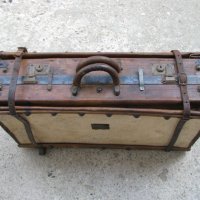 Голям стар куфар с мех-19 век, снимка 10 - Антикварни и старинни предмети - 28549836