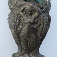 Антика, старинна ваза, скулптура, с фигури на Афродита, метална сплав., снимка 3 - Антикварни и старинни предмети - 37163579