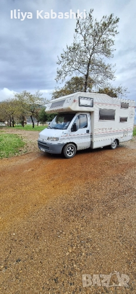 Кемпер под наем за шест човека от 75 евро за ден, снимка 1
