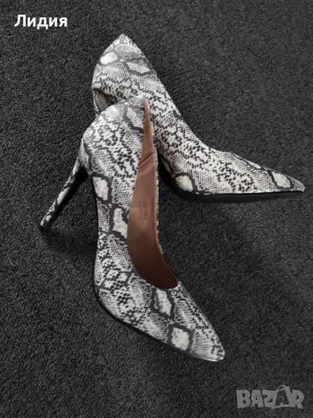 Дамски стилни обувки на ток със змийски принт 38 номер, снимка 1