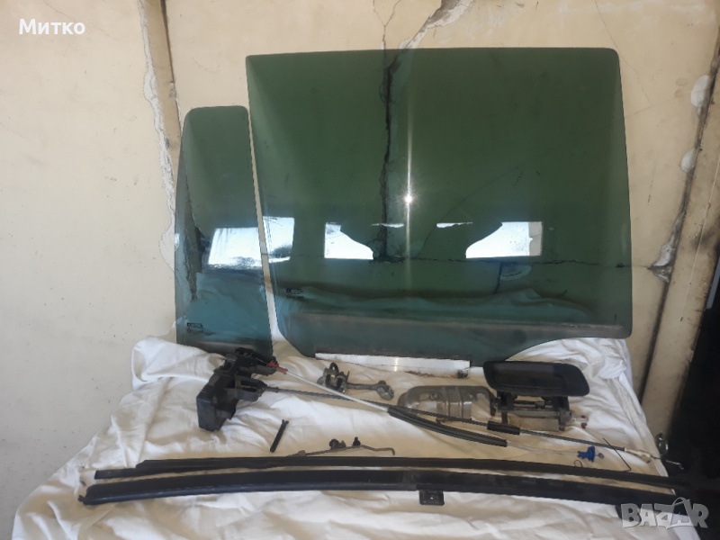 Стъкла за дясна задна врата Опел Зафира А 2004г., снимка 1