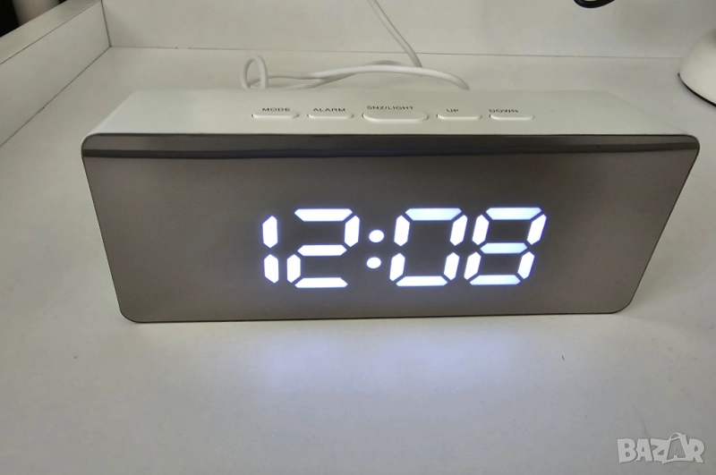 Часовник с аларма, снимка 1