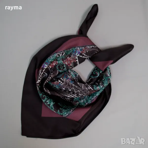Versace копринен шал, снимка 1