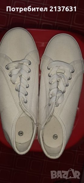 НОВИ  ! Бели спортни обувки , снимка 1