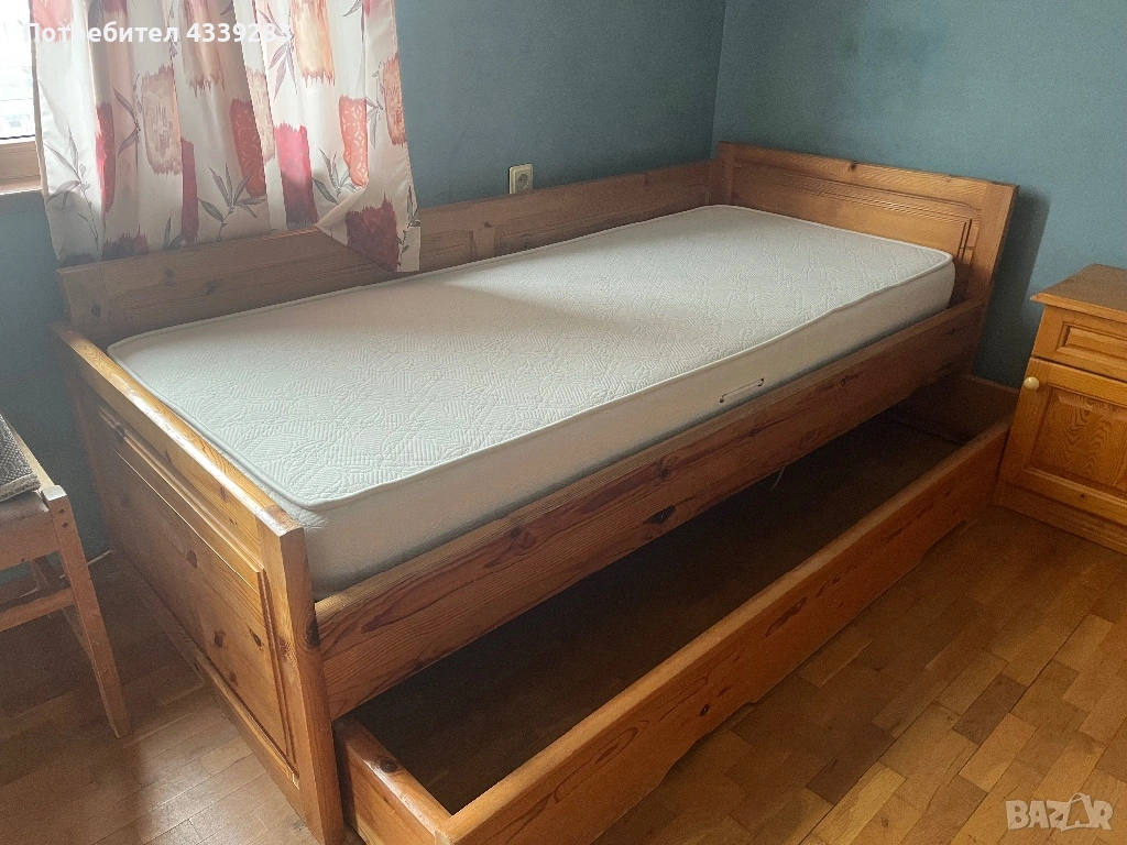 Две чамови легла с подматрачна рамка , снимка 1