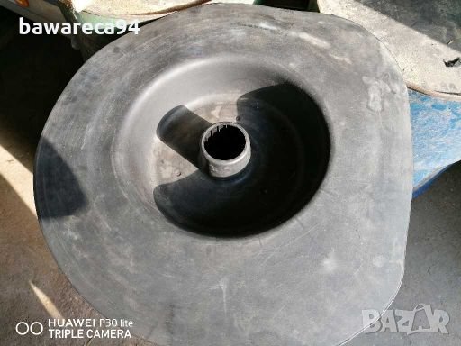 Кора за над резервната гума за BMW E46 , снимка 1