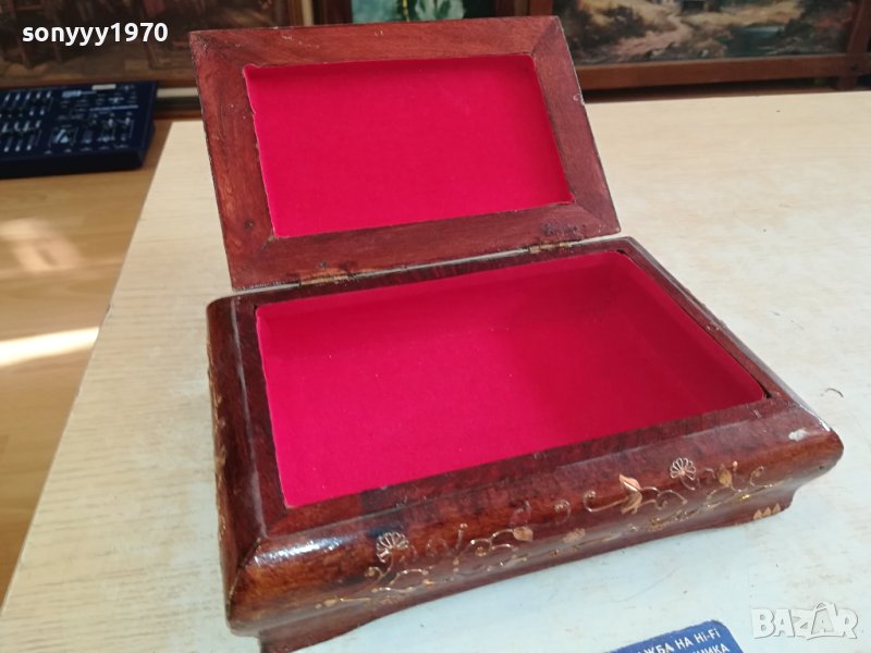 КРАСИВА КУТИЯ ДЪРВО С ИНКРУСТАЦИЯ ЗЛАТО 2612231612, снимка 1