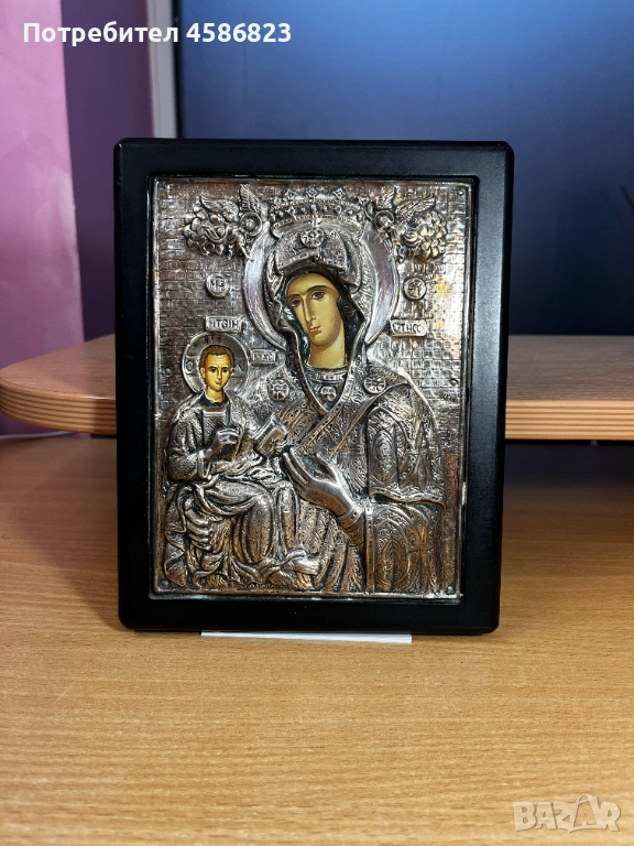Сребърна икона „Св. Богородица с Младенеца“, снимка 1