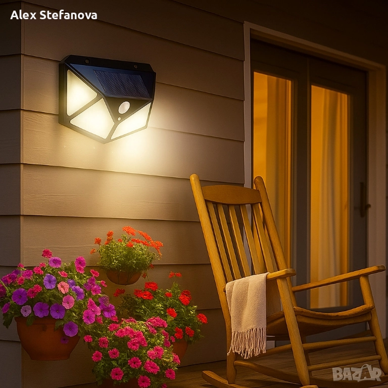 Водоустойчива външна соларна лампа с 300 LED диода, снимка 1