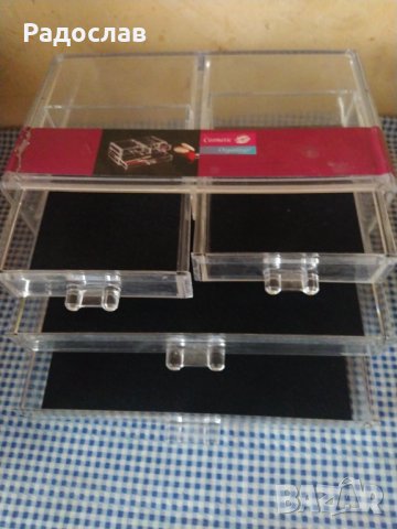 Cosmetic organizer  кутия за козметика 