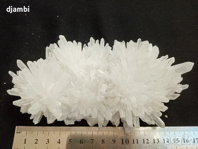 №55, Кварц,Кварцова друза,Кристали,Минерали,Родопи,, снимка 2 - Декорация за дома - 48487009