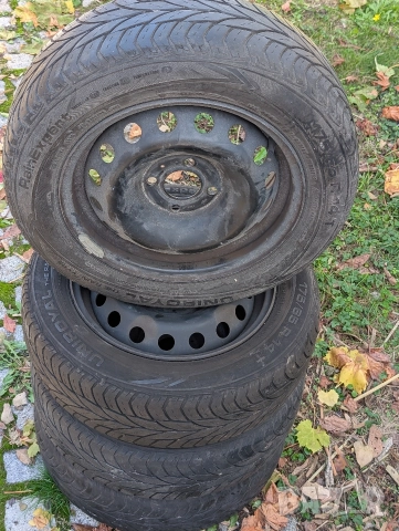 джанти с зимни гуми 14/4×100, снимка 4 - Гуми и джанти - 52606780