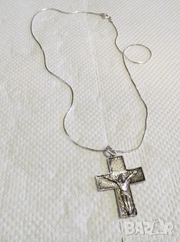 кован сребърен  кръст, сребърен кръст с Исус Христос закован за кръста - разпятие Христово сребро, снимка 2 - Колиета, медальони, синджири - 33292167