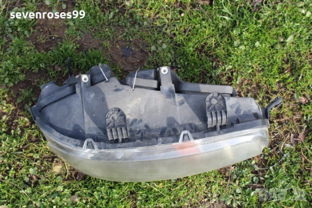 Фар десен Фиат Пунто 2 2001 1.2i 60 Fiat Punto 2  2/3врати, снимка 2 - Части - 53169372