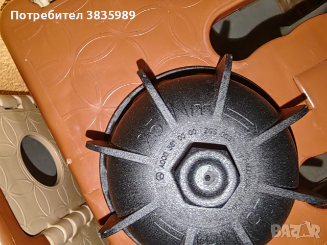 Продавам чашка/ключ за капачки на джанти Мерцедес бенц, снимка 5 - Аксесоари и консумативи - 53469690