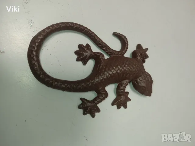 Метална декорация саламандър 