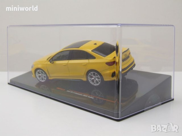 Audi RS3 2022 - мащаб 1:43 на IXO моделът е нов в PVC дисплей-кейс, снимка 8 - Колекции - 43516013