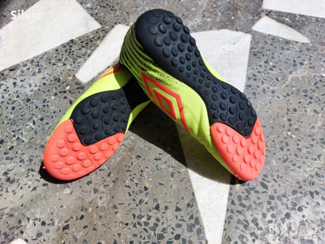 Стоножки UMBRO, снимка 3 - Футбол - 33671172