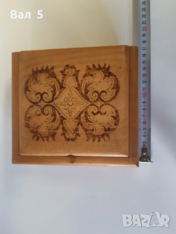 Стара дървена интересна кутия за бижута, снимка 2 - Антикварни и старинни предмети - 52400992