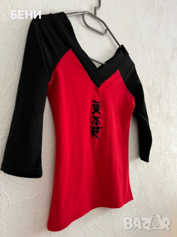 Дамска червена официална блуза , снимка 1 - Блузи с дълъг ръкав и пуловери - 44910480