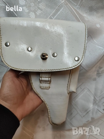 Рядък бял параден кобур за Макаров (ПМ) –1963, снимка 2 - Антикварни и старинни предмети - 53392184