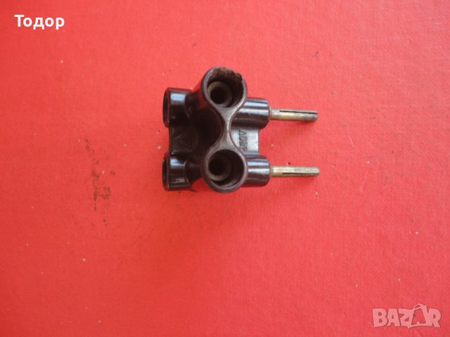 Немски бакелитов разклонител щепсел 3 Райх 4, снимка 7 - Антикварни и старинни предмети - 43533850