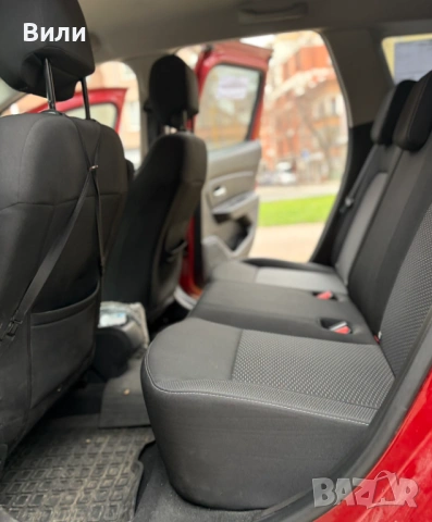 Dacia Duster 1.6, снимка 11 - Автомобили и джипове - 53479958